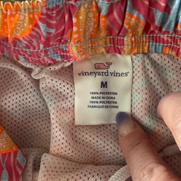 Vineyard Vines Men’s Medium Bathing Suit Sea Urchin Chappy Trunks - Picture 5 of 7